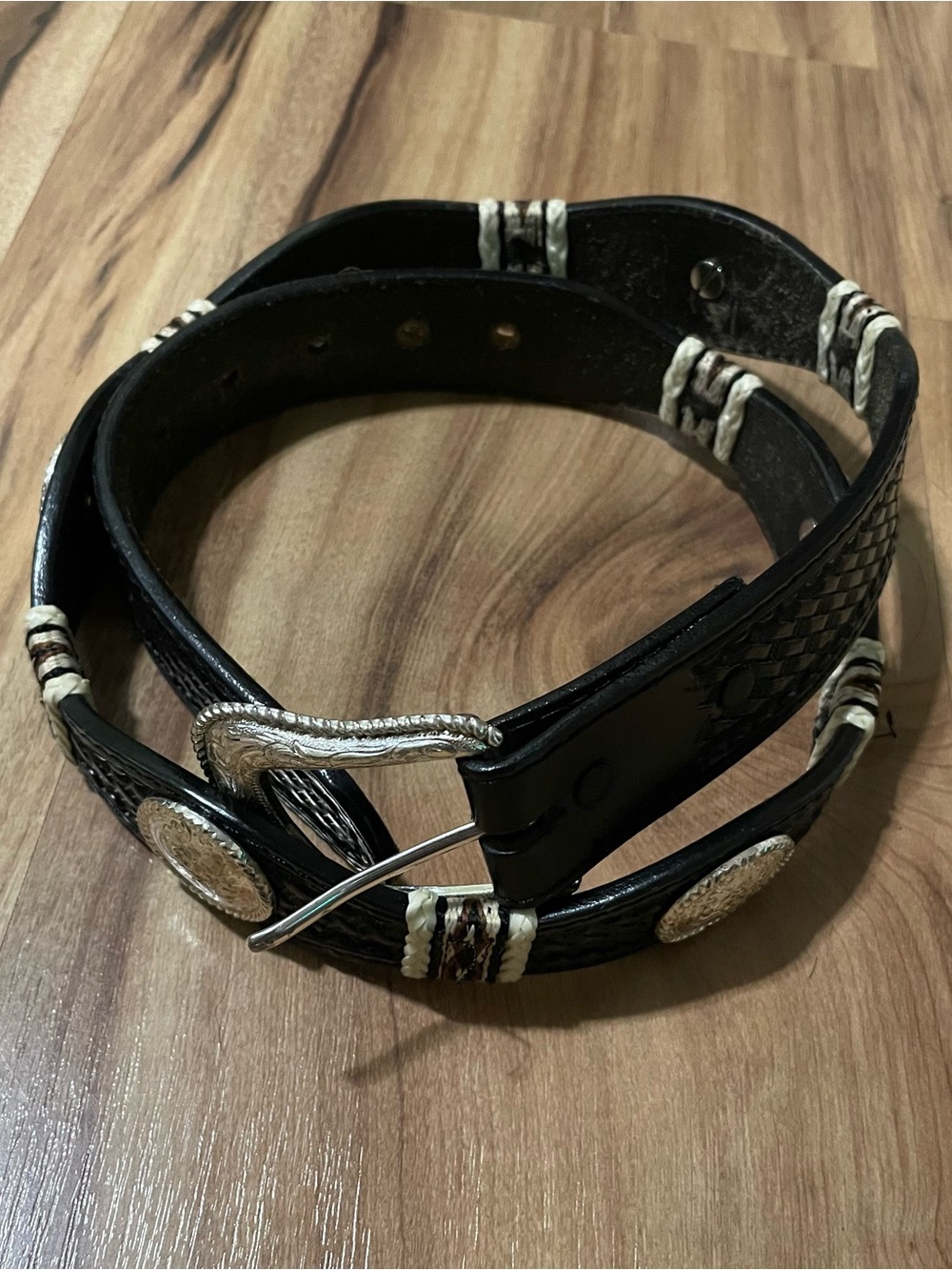 Nocona Womens Black Leather Western Belt with Silver Conchos & Whipstitch - Picture 1 of 14